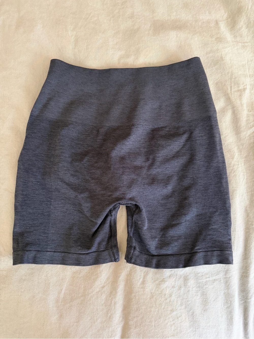 Alphalete Amplify 4.5” Short — Shadow S